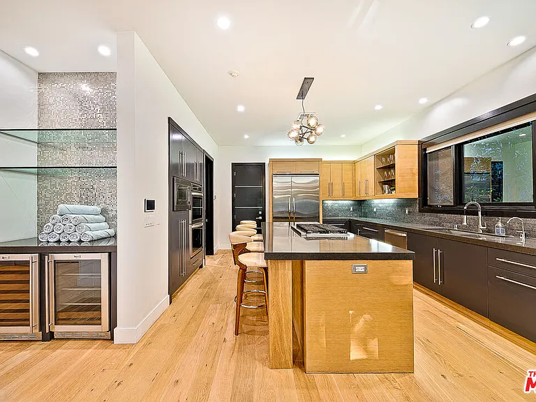 419 N Edinburgh Ave — Photo 14