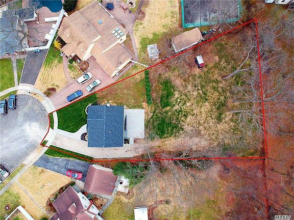 5th image of 952 Holly Ct