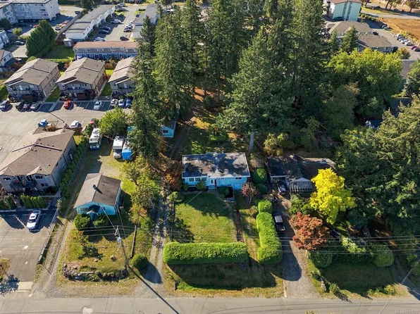 715 8th Ave, Campbell River, BC V9W 4A7