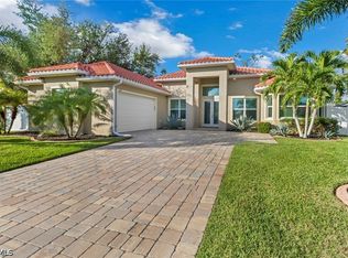 2215 SW 38th Ter, Cape Coral, FL 33914