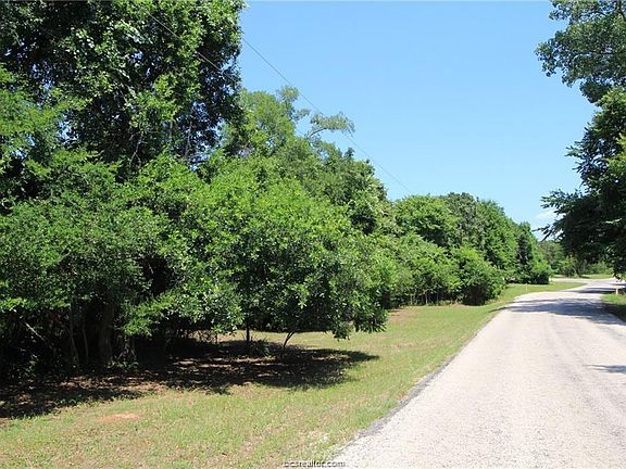 5th image of Lakefront Dr
