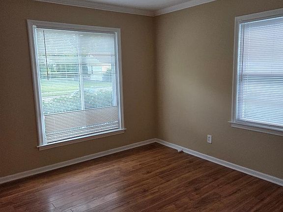 2nd image of 633 E Kalama Ave