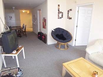 5th image of 2156 W North Ave APT 1E