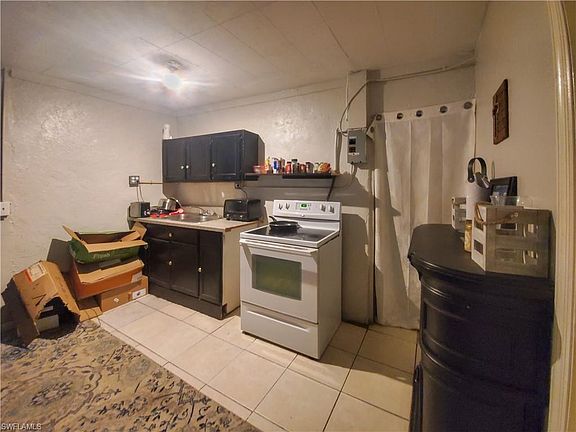 5th image of 3343-3347 Dora St