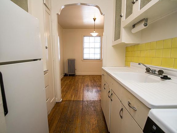 3rd image of 1100 E 10th Ave #9