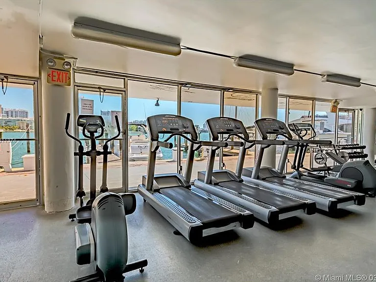 900 Bay Dr #514 — Photo 11