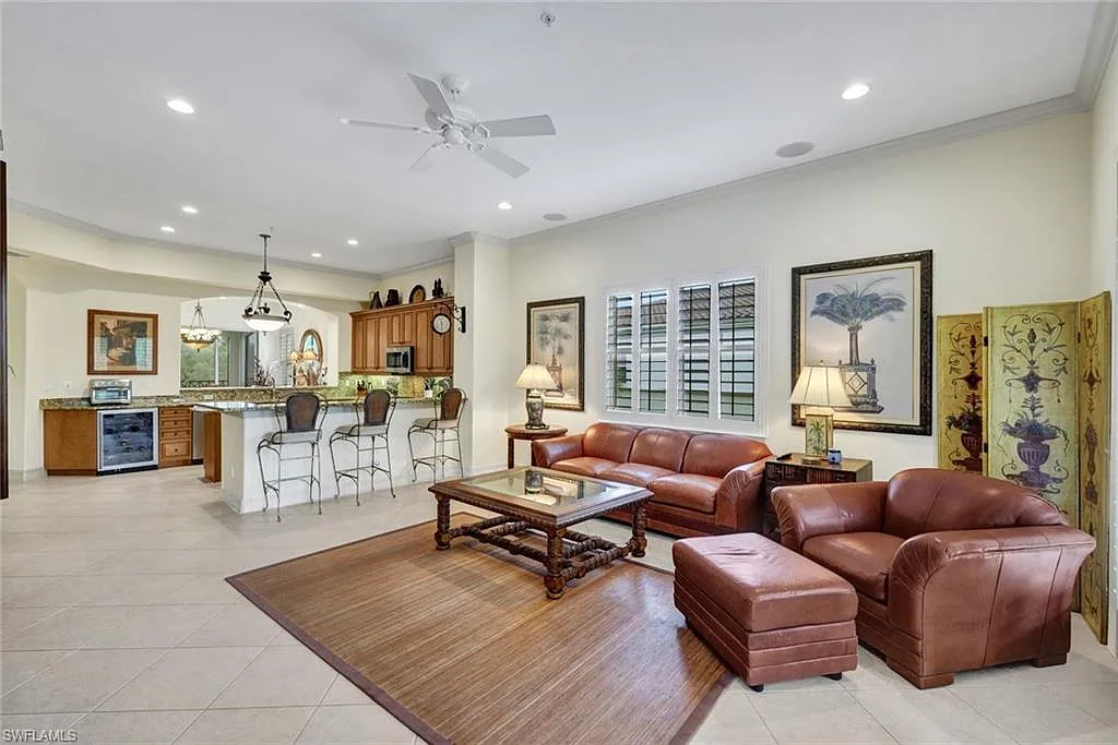 3 bed, 2.0 bath, 2508 sqft, $14,000 — Photo 3