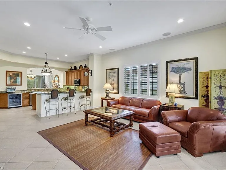 2830 Tiburon Blvd E #103 — Photo 3