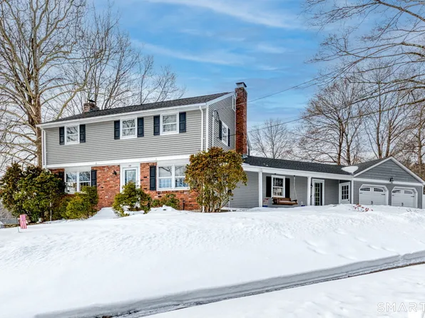 29 Skyline Drive, Plainville, CT 06062