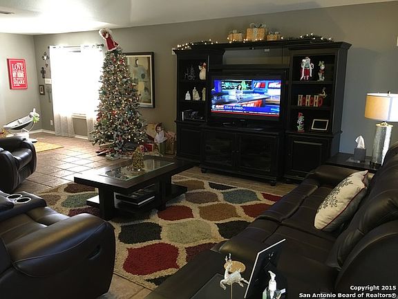 3rd image of 5814 Waterford Oaks
