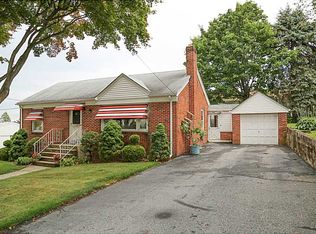 60 Tiffany St, Cranston, RI 02920