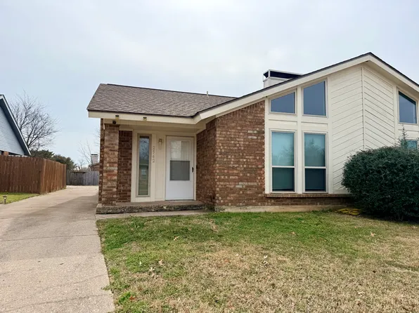 2542 Indigo Ln, Arlington, TX 76015