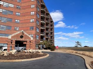 3 Seal Harbor Rd APT 231, Winthrop, MA 02152