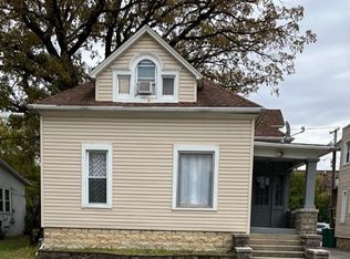 372 N Hickory St APT 1, Joliet, IL
