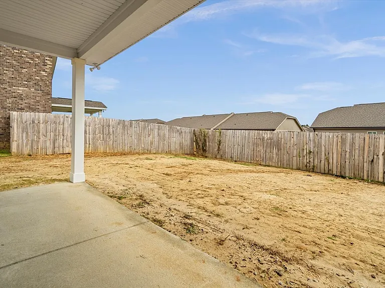 1466 Summergate Dr — Photo 32