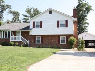 3829 River Rd, Hopewell, VA 23860