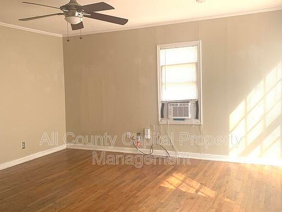 4th image of 5210 Guadalupe St Unit 5210