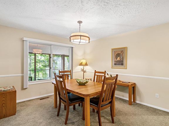 5th image of 4749 S Pleasantview Rd #77