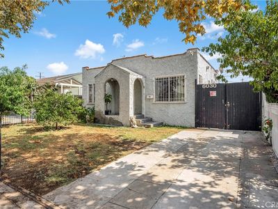 6030 S Wilton Pl, Los Angeles, CA, 90047