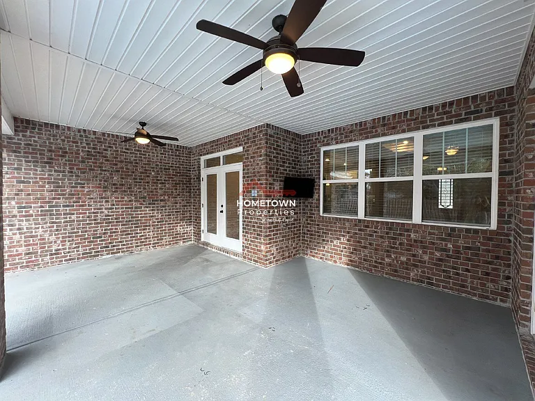 1467 W Shores Blvd — Photo 39