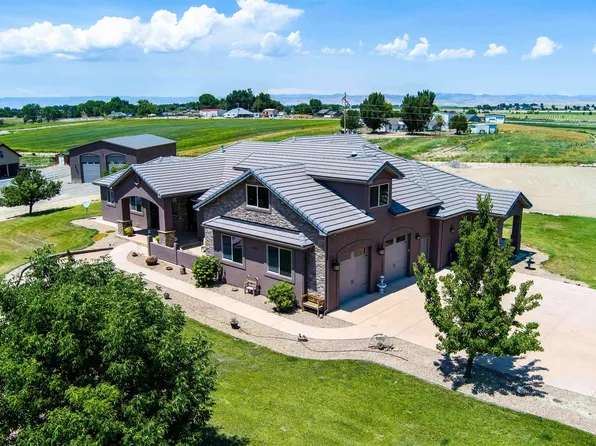 1306 Gold Lake Dr, Loma, CO 81524