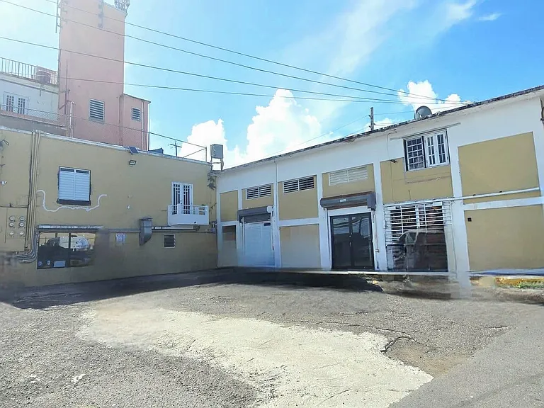 185 Avenue Noel Estrada — Photo 8
