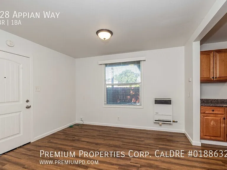 928 Appian Way — Photo 11