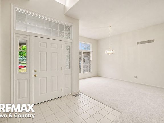 3rd image of 4127 Split Rail Ln