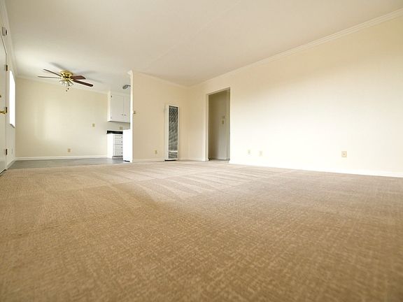 3rd image of 524 E 17th St APT 16
