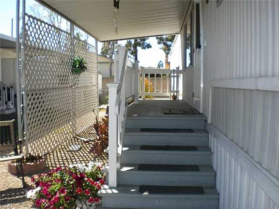3rd image of 200 N El Camino Real Space 327