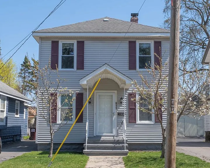 611 Cramer Ave — Photo 3