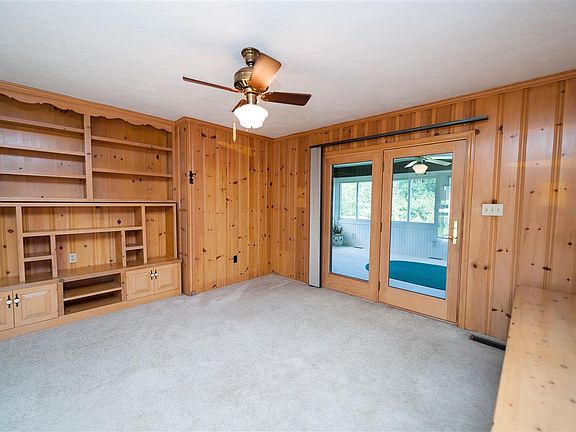 2nd image of 686 California Ave