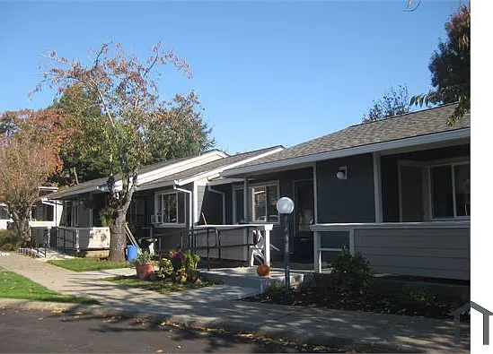 21754 SW Sherwood Blvd — Photo 5