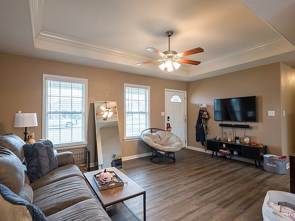 4th image of 5225 Calvary Cir