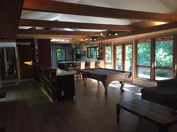 26443 SE 152nd St, Issaquah, WA 98027
