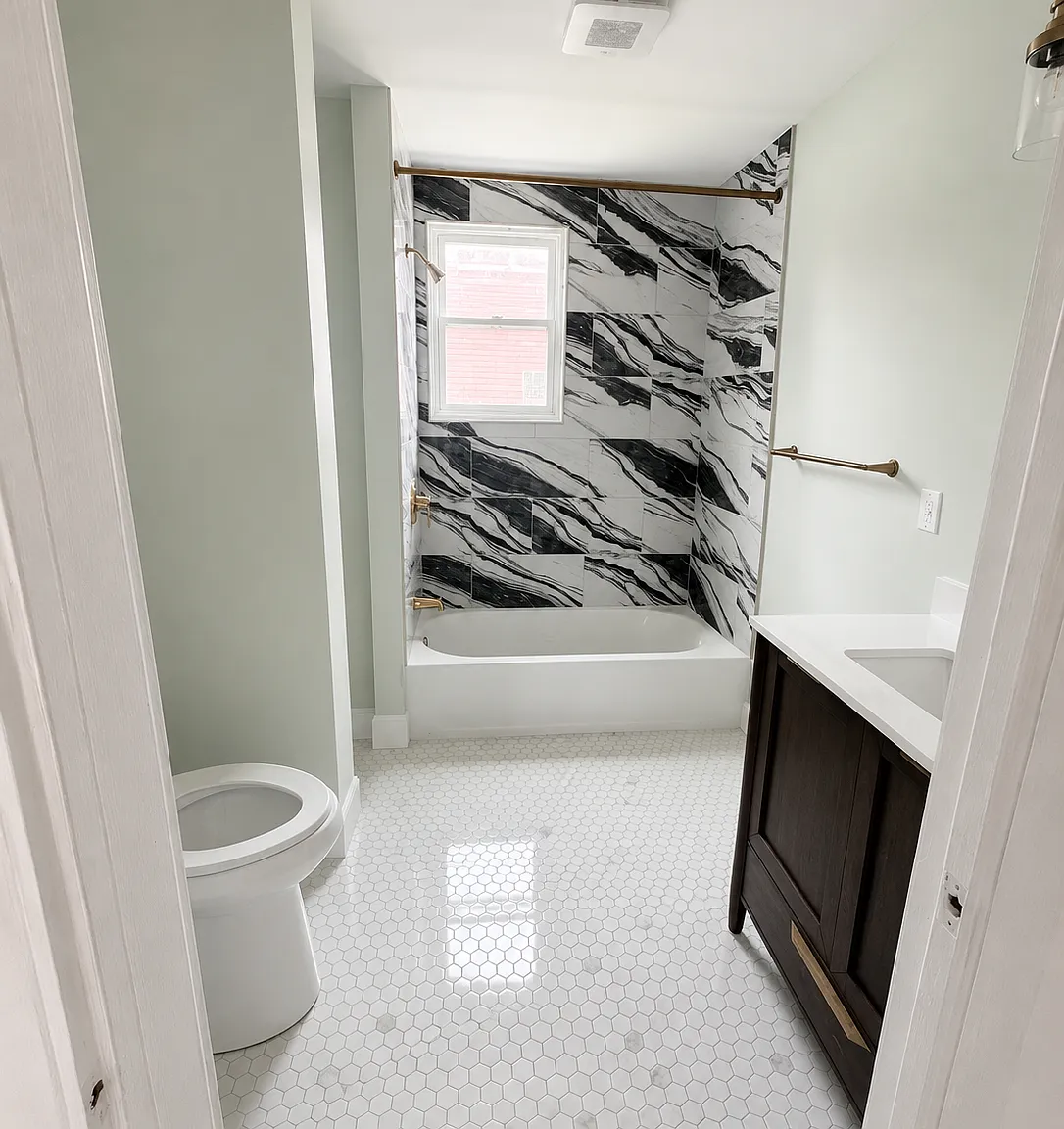 3 bed, 1250 sqft, $2,350 — Photo 4