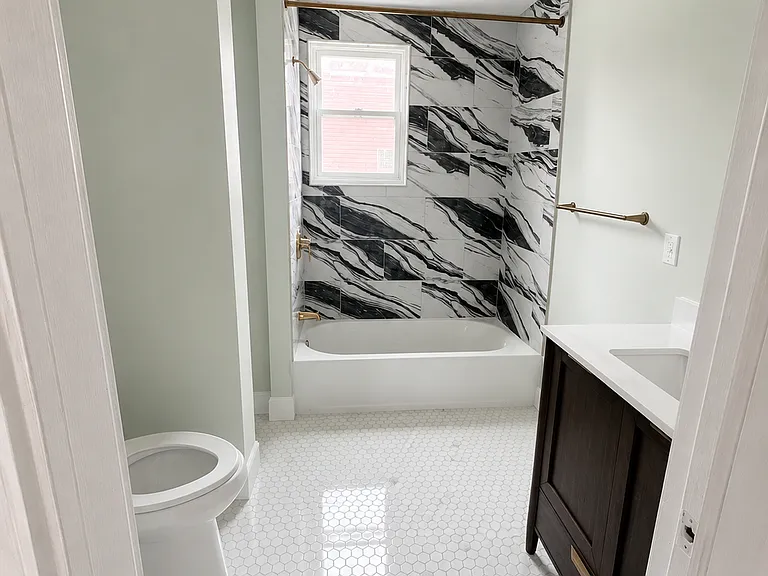 12-14 Whitney St #2 — Photo 4