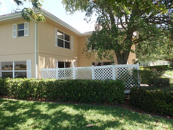 2nd image of 1915 Stratford Way