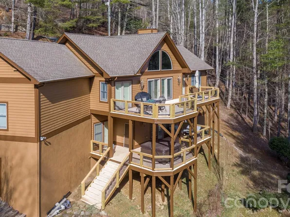 446 Windridge Dr, Sugar Grove, NC 28679