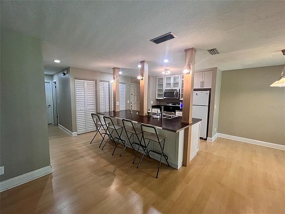 5th image of 302 Palm Coast Pkwy NE APT 204