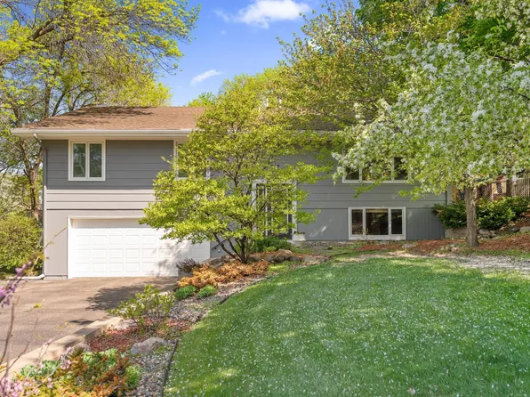 9610 28th Ave N, Plymouth, MN 55441