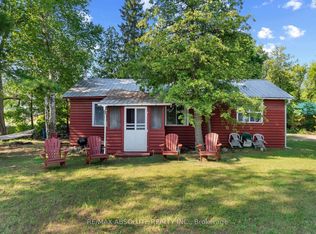 77A Christopher Ln, Horton, ON K7V3Z8