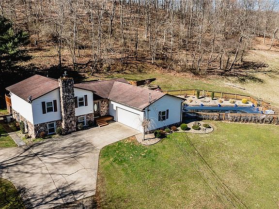 2nd image of 110 Hill Ct