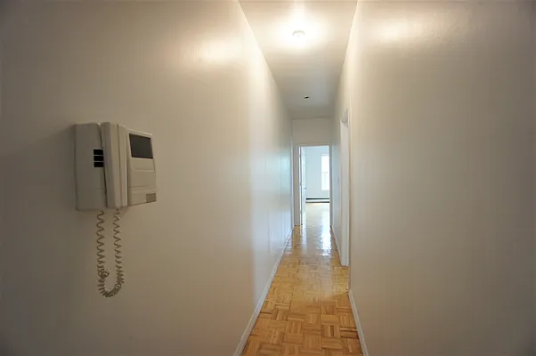 Rented by Compass | media 7