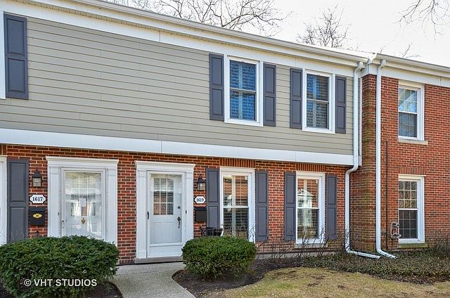 1st image of 1619 Pebblecreek Dr