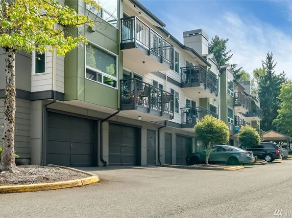 31500 33rd Pl SW #102, Federal Way, WA 98023