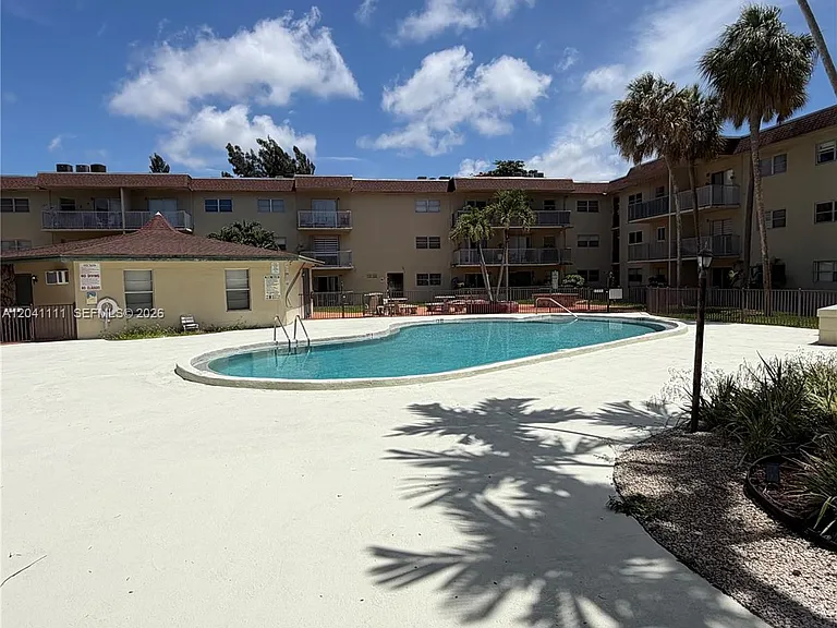 7505 SW 82nd St #206 — Photo 13