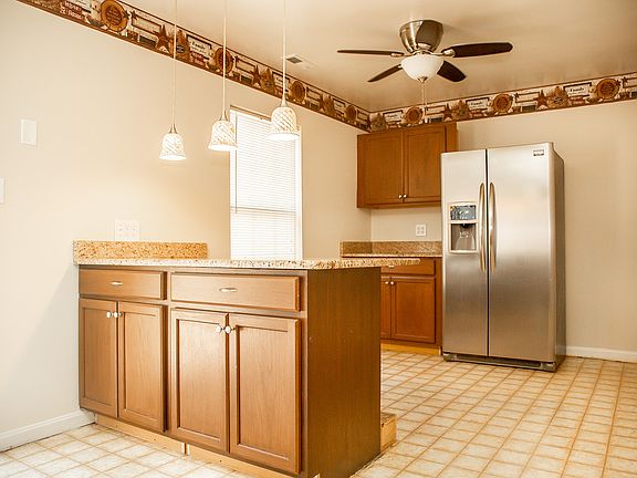 4th image of 5131 Dominion Dr
