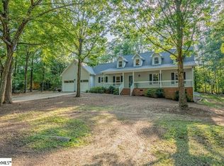 211 Douglas Dr, Simpsonville, SC 29681