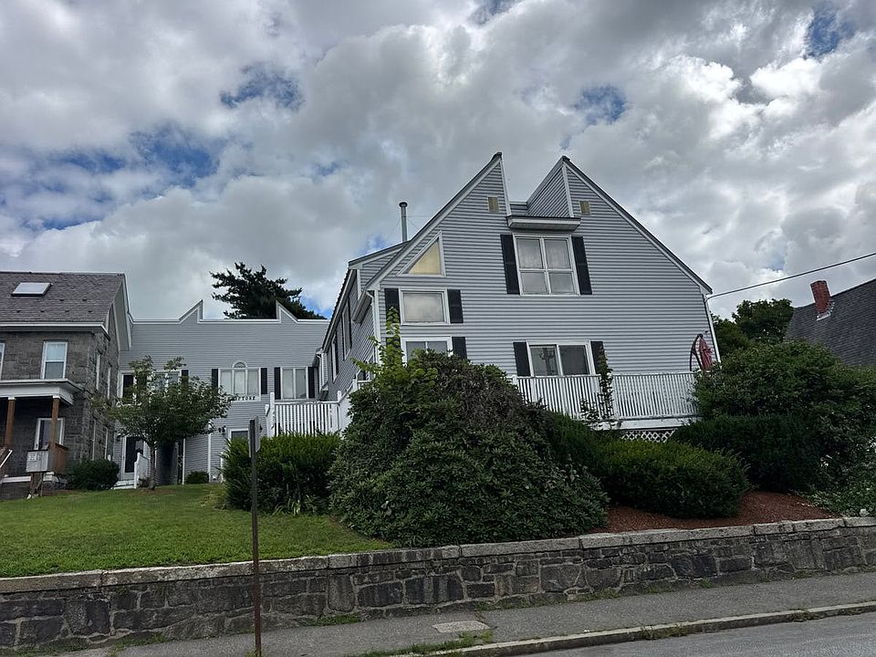 1st image of 325 Mammoth Rd APT 1